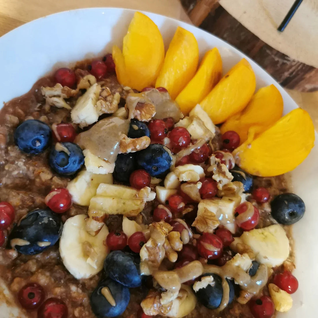 Porridge mit Früchten