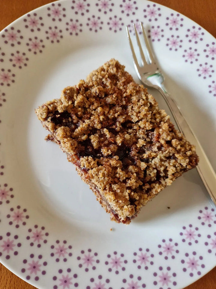 Streuselkuchen aus Rotkornweizen mit Pflaumen