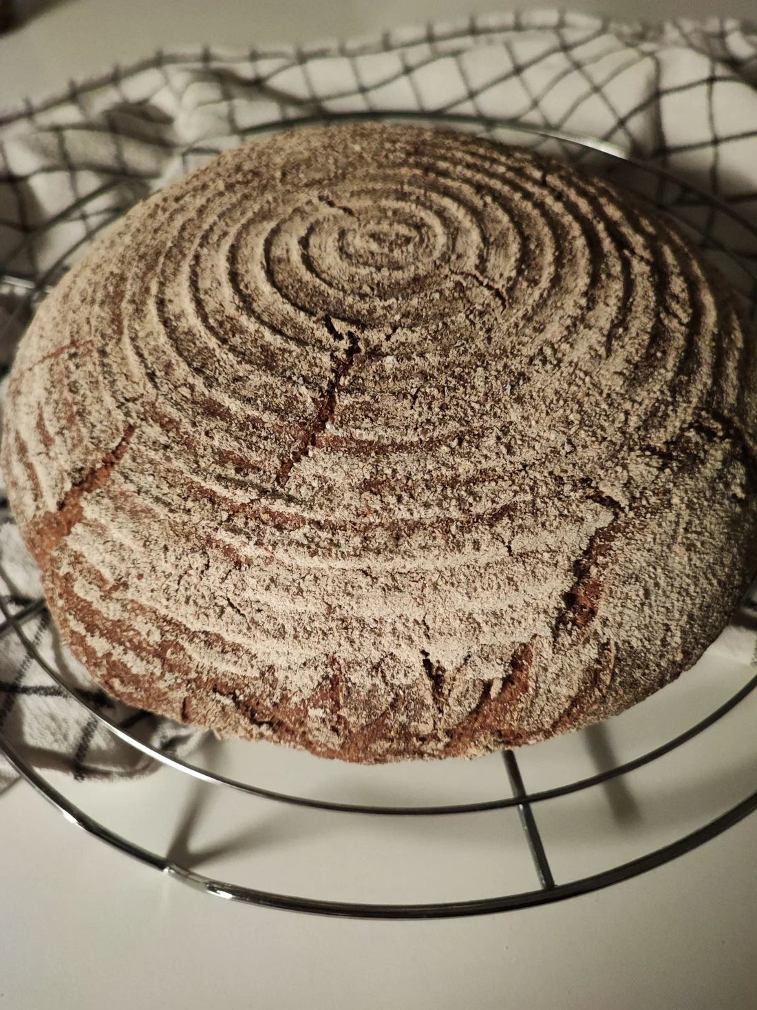 Waldstaudenroggen Mischbrot mit Sauerteig